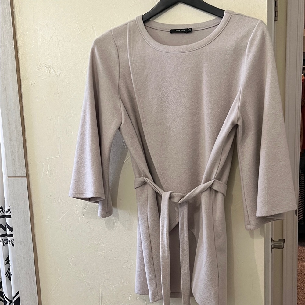 Doe & Rae Light Beige Belted Sweater
